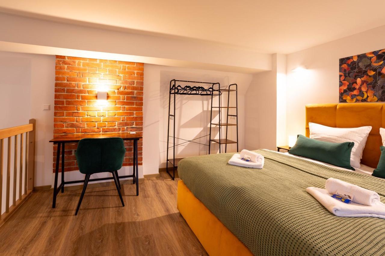 Soulscape Apartments Loft Zwickau Citycenter Mit Tg-Stellplatz, Magenta-Tv Und Klima Bagian luar foto